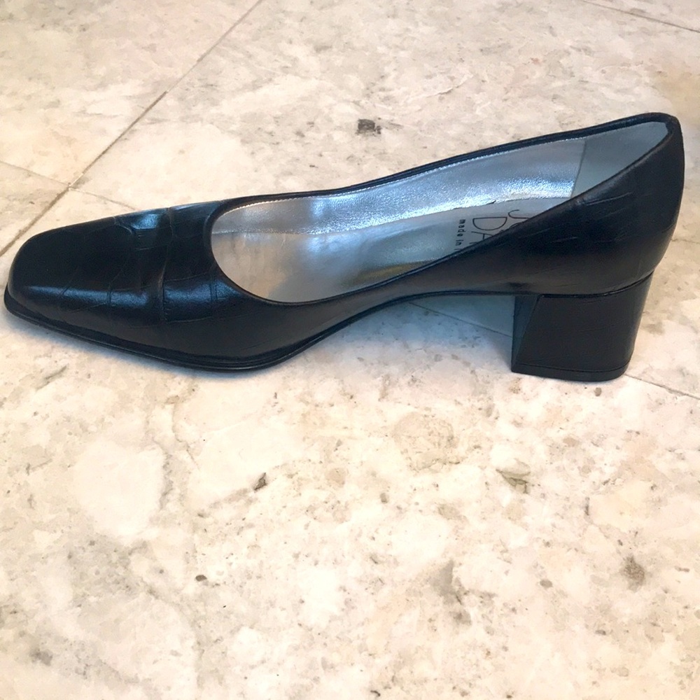 Vintage Mid-1990s Joan & David Black Heels Size 6. - Picture 10 of 10